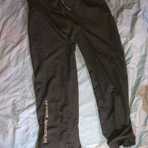 Size large Under Armour sweat pants, in 8/10 condition,
